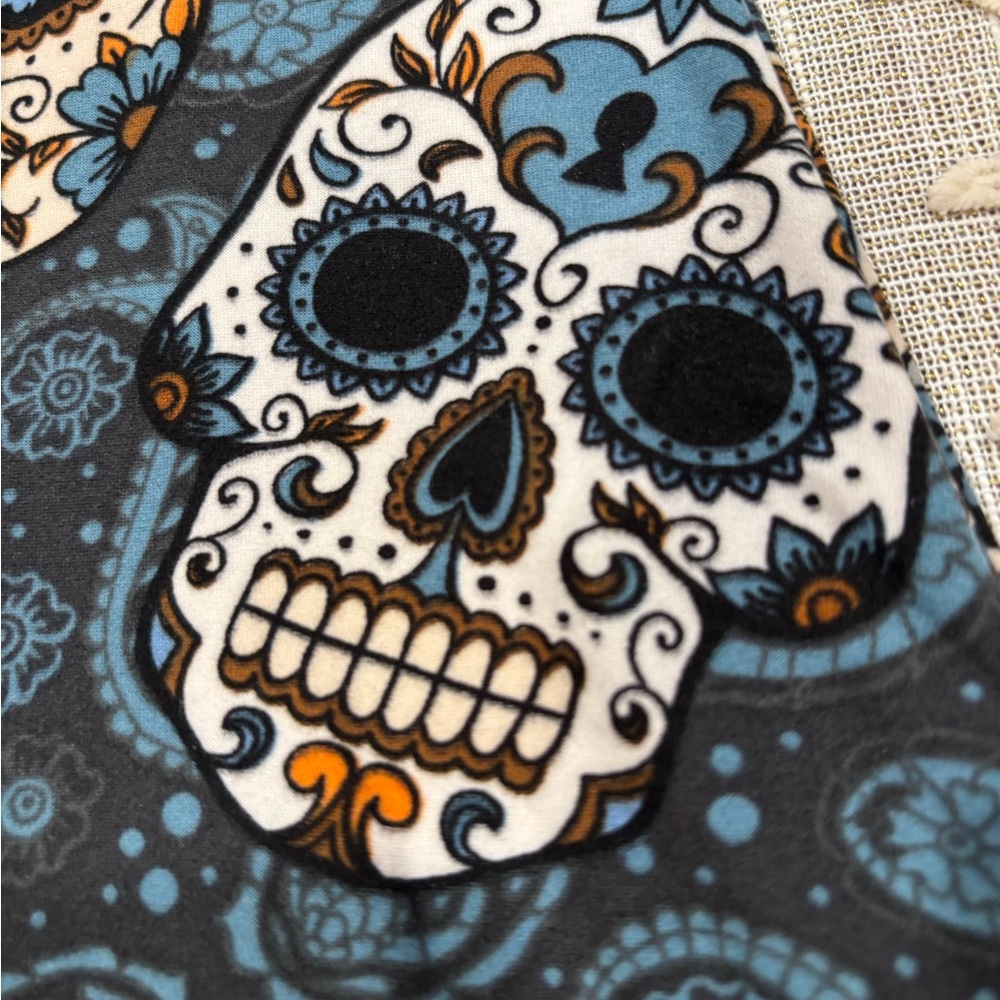 NWT KIDS S/M Size 2-8 SUGAR SKULL LEGGINGS Punk Halloween Blue And Brown